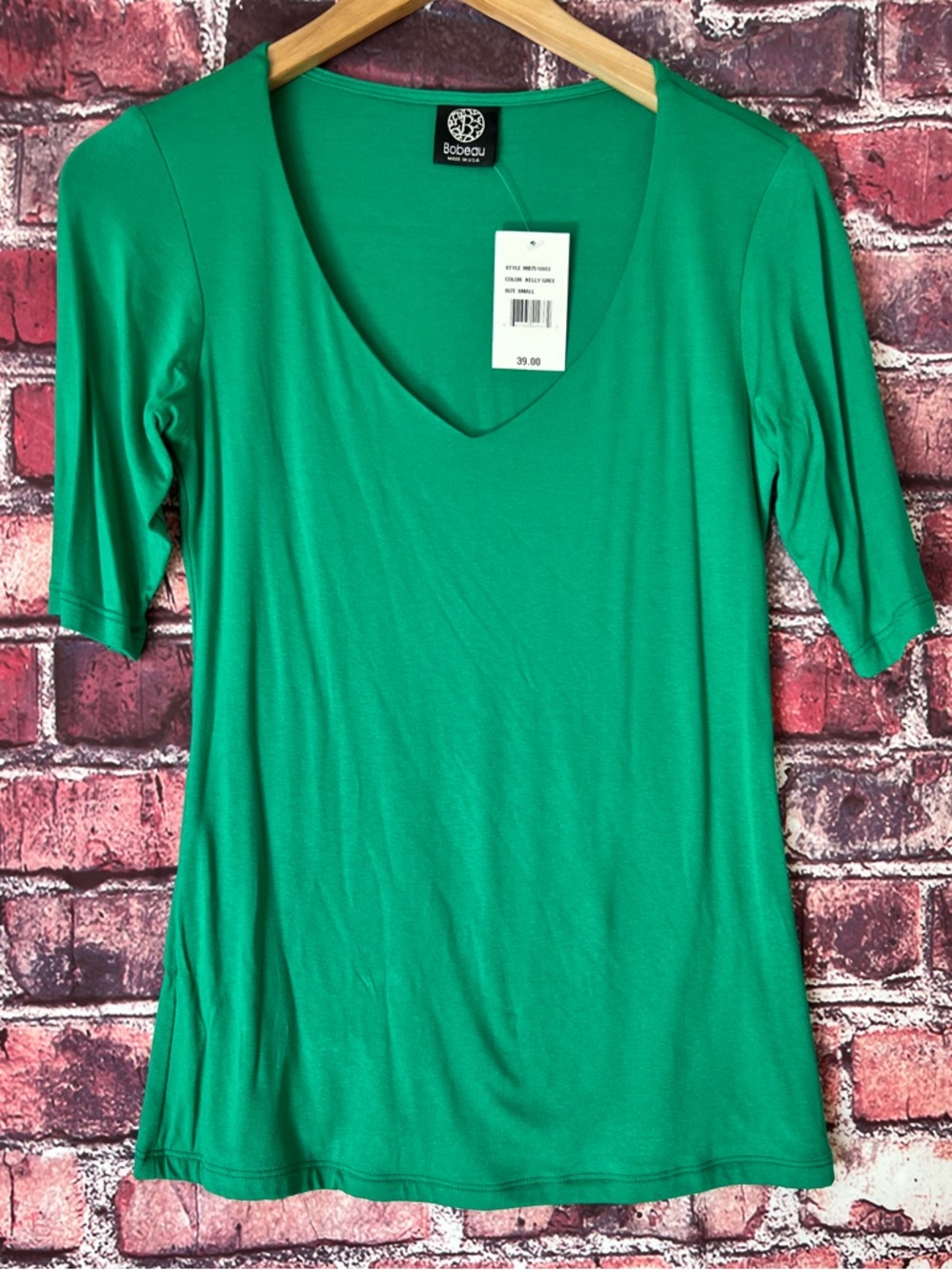 bobeau Bright Green V-Neck Short Sleeve Tee